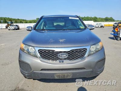 Piąte zdjęcie samochodu w środku: 2012 KIA SORENTO LX VIN:5XYKTDA65CG188166 - miniatura