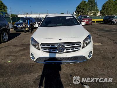 Piąte zdjęcie samochodu w środku: 2019 MERCEDES-BENZ GLA 250 VIN:WDCTG4EB1KJ551250 - miniatura