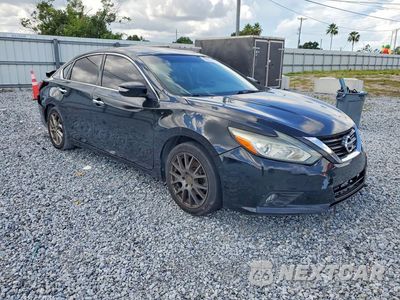 Czwarte zdjęcie samochodu z boku: 2018 NISSAN ALTIMA 2.5 SL VIN:1N4AL3AP9JC158769 - miniatura