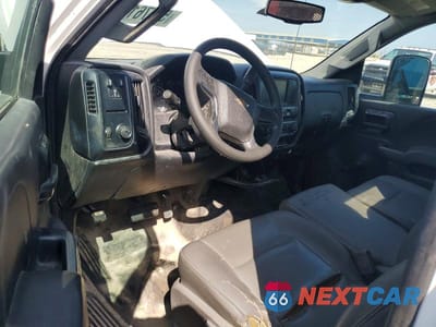 Zdjęcie 8 z 12 samochodu: 2017 CHEVROLET SILVERADO VIN:1GB0CUEGXHZ276797 - miniatura