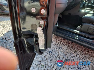 Zdjęcie 13 z 13 samochodu: 2010 JEEP GRAND CHEROKEE LAREDO VIN:1J4PR4GK9AC151321 - miniatura