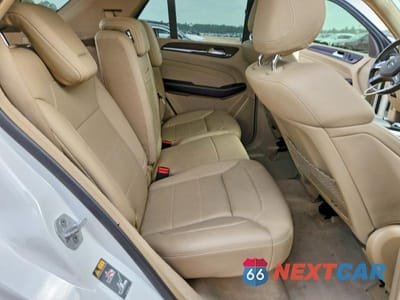 Zdjęcie 10 z 12 samochodu: 2015 MERCEDES-BENZ ML 250 BLUETEC VIN:4JGDA0EBXFA585712 - miniatura