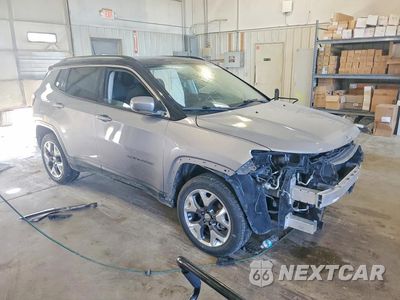 Czwarte zdjęcie samochodu z boku: 2018 JEEP COMPASS LIMITED VIN:3C4NJDCB7JT264540 - miniatura