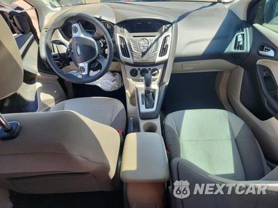 Zdjęcie 8 z 12 samochodu: 2014 FORD FOCUS SE VIN:1FADP3K28EL458121 - miniatura