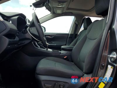 Zdjęcie 7 z 13 samochodu: 2023 TOYOTA RAV4 XLE VIN:2T3W1RFV0PC240557 - miniatura