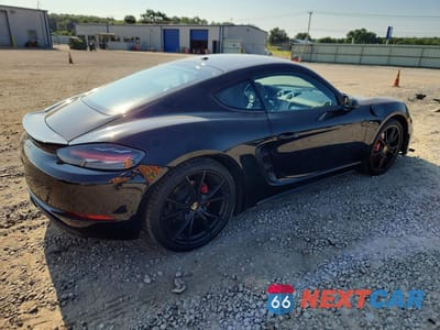 Trzecie zdjęcie samochodu z tyłu: 2018 PORSCHE CAYMAN S VIN:WP0AB2A8XJK278957 - miniatura
