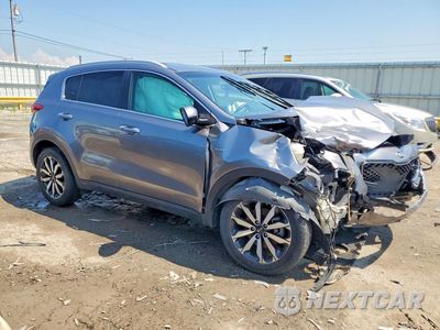 Czwarte zdjęcie samochodu z boku: 2017 KIA SPORTAGE EX VIN:KNDPNCAC2H7069110 - miniatura