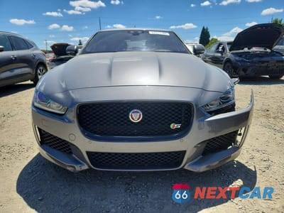 Piąte zdjęcie samochodu w środku: 2019 JAGUAR XE S VIN:SAJAG4FV7KCP51027 - miniatura