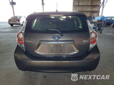 Zdjęcie 6 z 13 samochodu: 2012 TOYOTA PRIUS C ONE VIN:JTDKDTB37C1523939 - miniatura