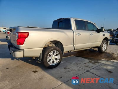 Trzecie zdjęcie samochodu z tyłu: 2017 NISSAN TITAN XD SV VIN:1N6AA1F23HN550045 - miniatura