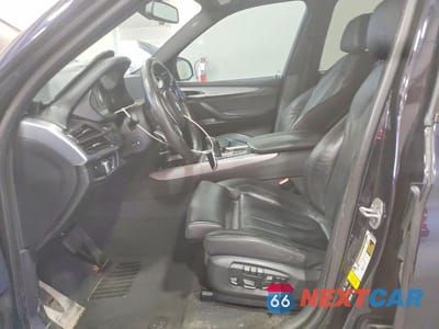 Zdjęcie 7 z 13 samochodu: 2016 BMW X5 XDRIVE50I VIN:5UXKR6C54G0J82643 - miniatura