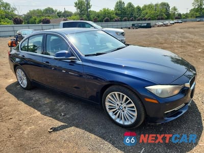 Czwarte zdjęcie samochodu z boku: 2013 BMW 328 XI SULEV VIN:WBA3B5C59DF596754 - miniatura