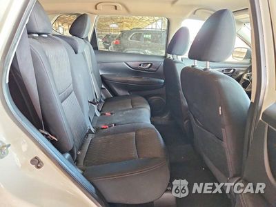 Zdjęcie 11 z 13 samochodu: 2019 NISSAN ROGUE SV VIN:KNMAT2MT7KP542055 - miniatura