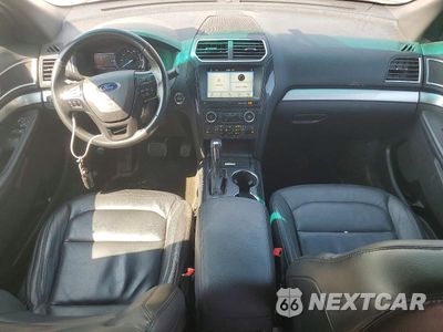 Zdjęcie 8 z 14 samochodu: 2017 FORD EXPLORER XLT VIN:1FM5K8D86HGD63352 - miniatura