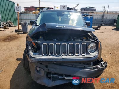 Piąte zdjęcie samochodu w środku: 2017 JEEP RENEGADE LATITUDE VIN:ZACCJBBB3HPG37197 - miniatura