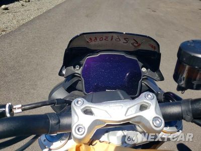 Zdjęcie 7 z 9 samochodu: 2022 TRIUMPH MOTORCYCLE SPEED TRIPLE 1200 RS VIN:SMTP01ST6NTAG4383 - miniatura