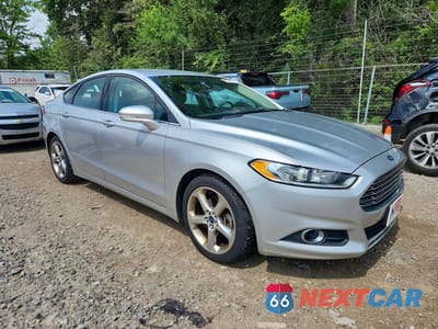 Czwarte zdjęcie samochodu z boku: 2014 FORD FUSION SE VIN:1FA6P0H70E5401703 - miniatura