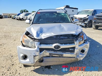 Piąte zdjęcie samochodu w środku: 2009 TOYOTA RAV4 LIMITED VIN:JTMBK31VX9D006800 - miniatura