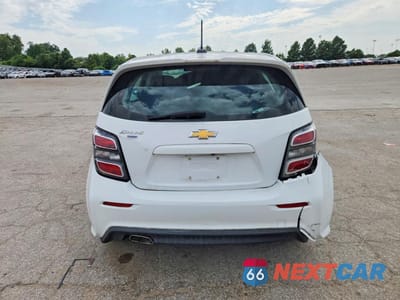 Zdjęcie 6 z 12 samochodu: 2019 CHEVROLET SONIC VIN:1G1JG6SB9K4142918 - miniatura