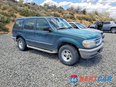 Czwarte zdjęcie samochodu z boku: 1996 FORD EXPLORER VIN:1FMDU34X4TZA89226 - miniatura