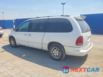 Drugie zdjęcie samochodu z przodu: 2000 DODGE GRAND CARAVAN SE VIN:2B4GP44GXYR738721 - miniatura