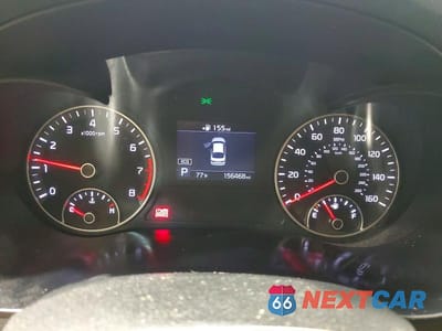 Zdjęcie 9 z 12 samochodu: 2019 KIA OPTIMA LX VIN:5XXGT4L38KG294784 - miniatura