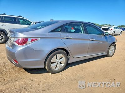 Trzecie zdjęcie samochodu z tyłu: 2015 HYUNDAI SONATA HYBRID BASE VIN:KMHEC4A48FA137305 - miniatura