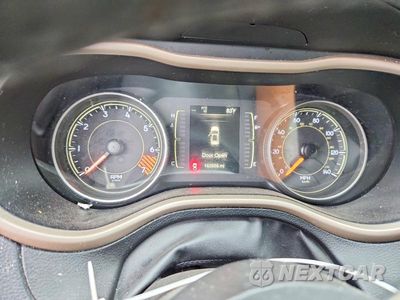 Zdjęcie 9 z 12 samochodu: 2015 JEEP CHEROKEE LATITUDE VIN:1C4PJLCB0FW628012 - miniatura