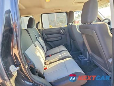 Zdjęcie 11 z 13 samochodu: 2009 DODGE NITRO SE VIN:1D8GU28KX9W544084 - miniatura