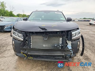 Piąte zdjęcie samochodu w środku: 2023 VOLKSWAGEN ATLAS VIN:1V2BR2CA3PC503320 - miniatura