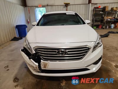 Piąte zdjęcie samochodu w środku: 2016 HYUNDAI SONATA SE VIN:5NPE24AF6GH418411 - miniatura
