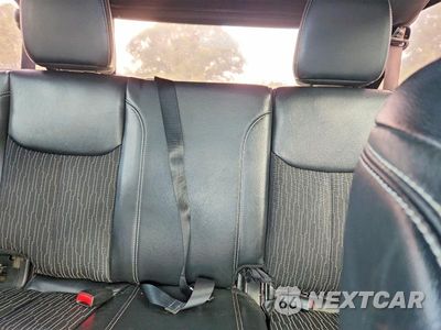 Zdjęcie 10 z 13 samochodu: 2015 JEEP WRANGLER UNLIMITED SPORT VIN:1C4BJWDGXFL625044 - miniatura