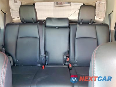 Zdjęcie 10 z 14 samochodu: 2019 TOYOTA 4RUNNER SR5 VIN:JTEBU5JR6K5688885 - miniatura