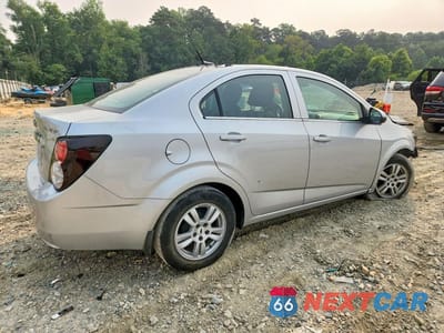 Trzecie zdjęcie samochodu z tyłu: 2012 CHEVROLET SONIC LT VIN:1G1JC5SH3C4132414 - miniatura