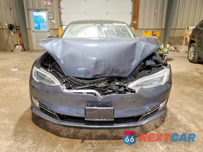 Piąte zdjęcie samochodu w środku: 2017 TESLA MODEL S VIN:5YJSA1E25HF199016 - miniatura