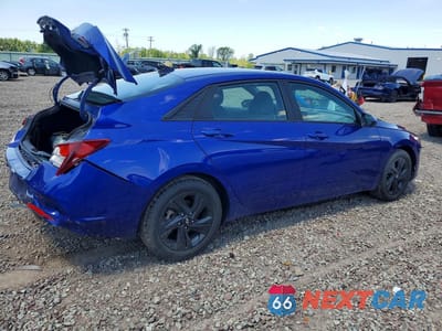 Trzecie zdjęcie samochodu z tyłu: 2022 HYUNDAI ELANTRA SEL VIN:KMHLM4AGXNU362109 - miniatura
