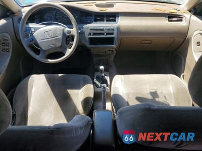 Zdjęcie 8 z 12 samochodu: 1992 HONDA CIVIC LX VIN:JHMEG8552NS032687 - miniatura