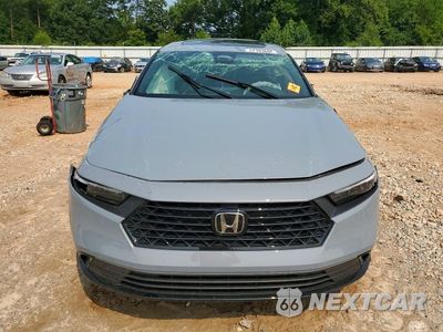 Piąte zdjęcie samochodu w środku: 2026 HONDA ACCORD HYBRID SPORT-L VIN:1HGCY2F72TA034544 - miniatura