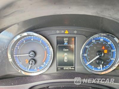 Zdjęcie 9 z 12 samochodu: 2018 TOYOTA COROLLA VIN:5YFBURHEXJP823043 - miniatura