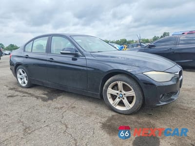 Czwarte zdjęcie samochodu z boku: 2013 BMW 328 XI SULEV VIN:WBA3B5C50DF591426 - miniatura