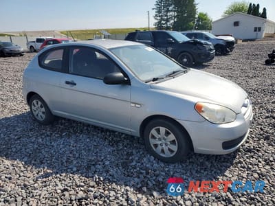 Czwarte zdjęcie samochodu z boku: 2009 HYUNDAI ACCENT GS VIN:KMHCM36C89U114544 - miniatura