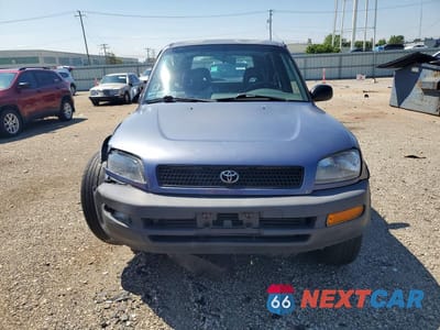 Piąte zdjęcie samochodu w środku: 1997 TOYOTA RAV4 BASE VIN:JT3HP10V7V7022886 - miniatura