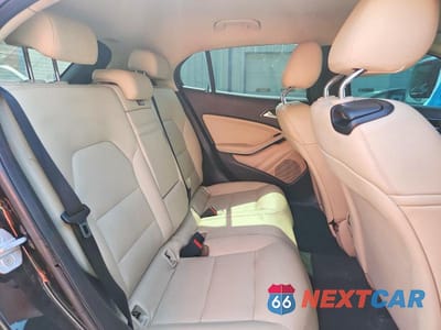 Zdjęcie 11 z 13 samochodu: 2016 MERCEDES-BENZ GLA 250 VIN:WDCTG4EB2GJ191901 - miniatura