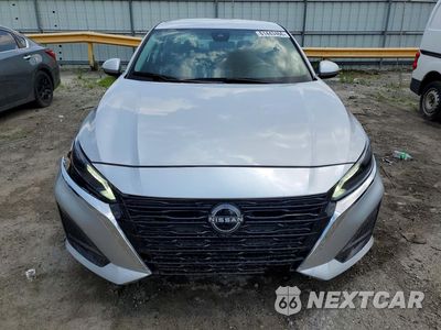 Piąte zdjęcie samochodu w środku: 2023 NISSAN ALTIMA SV VIN:1N4BL4DV1PN385004 - miniatura