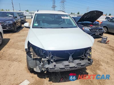 Piąte zdjęcie samochodu w środku: 2018 VOLKSWAGEN TIGUAN LIMITED VIN:WVGBV7AX5JK005078 - miniatura