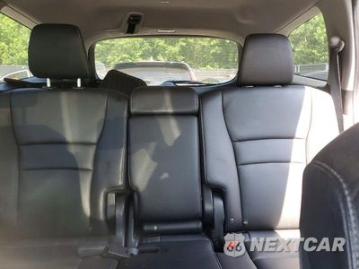 Zdjęcie 10 z 13 samochodu: 2018 HONDA PILOT TOURING VIN:5FNYF6H91JB054563 - miniatura