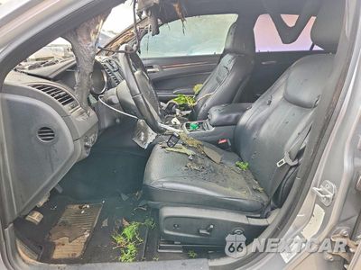 Zdjęcie 7 z 11 samochodu: 2014 CHRYSLER 300C VIN:2C3CCAKT6EH273386 - miniatura