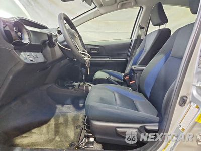 Zdjęcie 7 z 12 samochodu: 2018 TOYOTA PRIUS C TWO VIN:JTDKDTB38J1607992 - miniatura