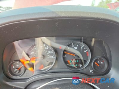 Zdjęcie 9 z 13 samochodu: 2012 JEEP COMPASS LATITUDE VIN:1C4NJCEA8CD539355 - miniatura