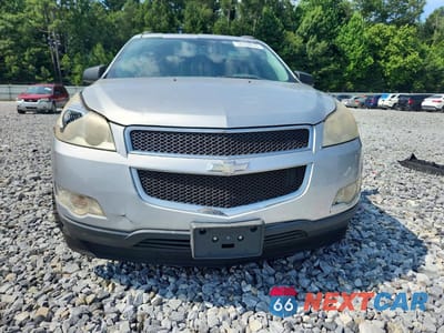 Piąte zdjęcie samochodu w środku: 2011 CHEVROLET TRAVERSE LS VIN:1GNKREED7BJ320248 - miniatura